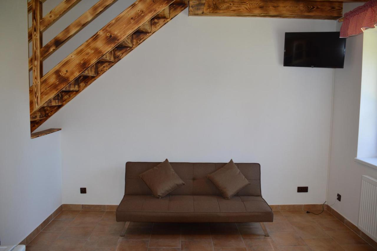 Penzion U Podkovare Třeboň Exterior foto